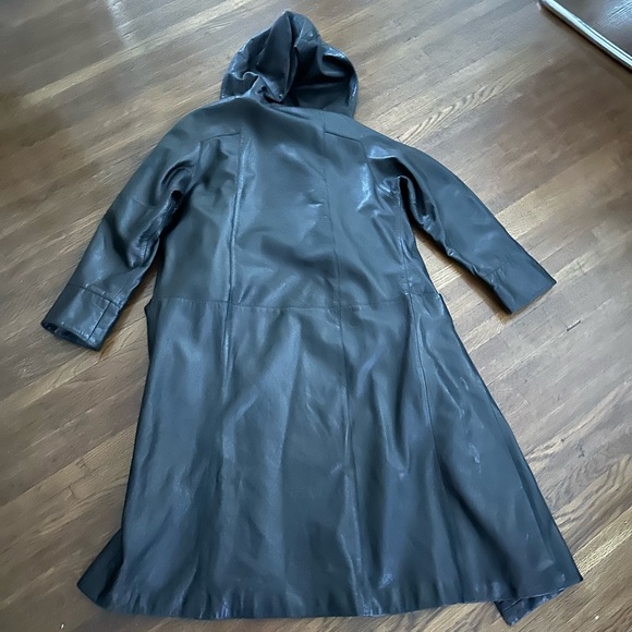 Incredible Leather Trench Coat with Hood - Picture 2 of 6